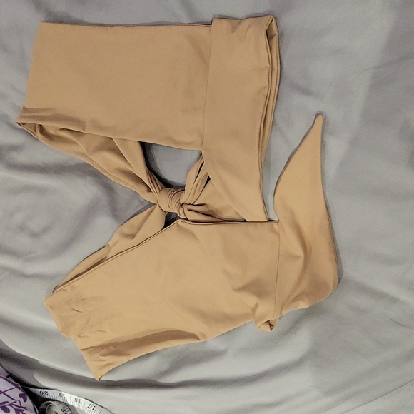 Suna Top in Toasted Taupe - Picture 4 of 8